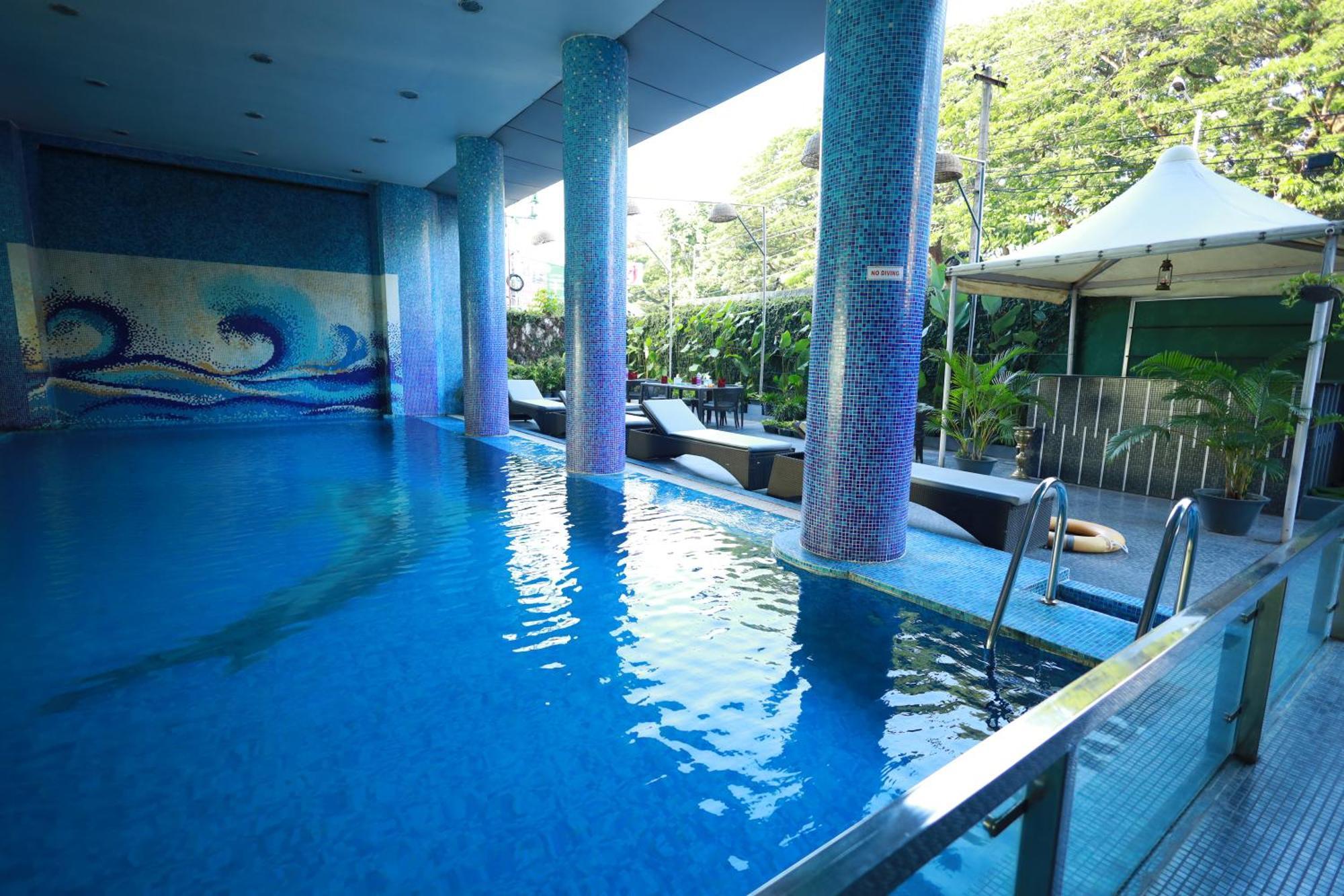 Saj Luciya -A Classified 4 Star Hotel Thiruvananthapuram Eksteriør billede