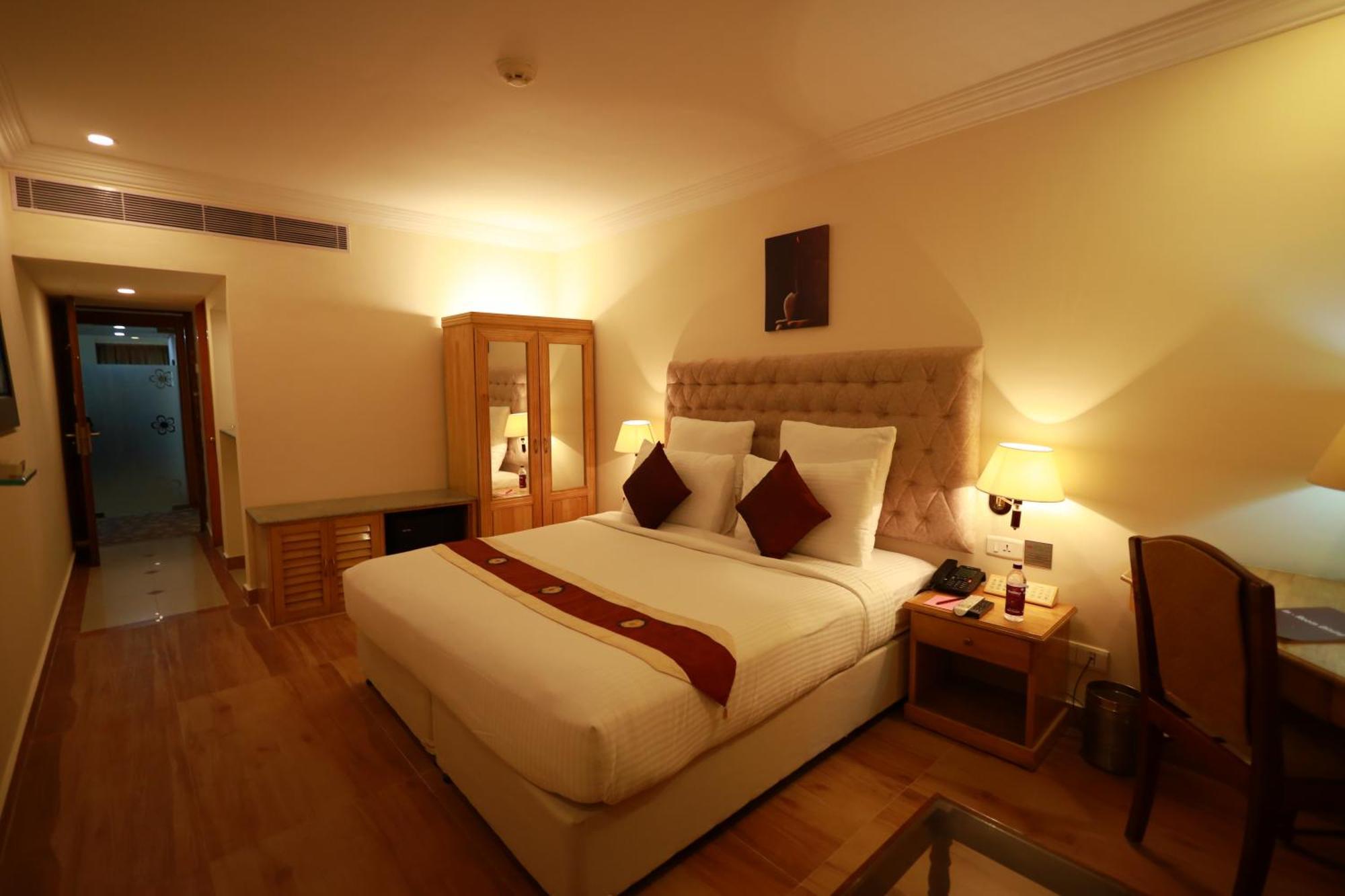 Saj Luciya -A Classified 4 Star Hotel Thiruvananthapuram Eksteriør billede