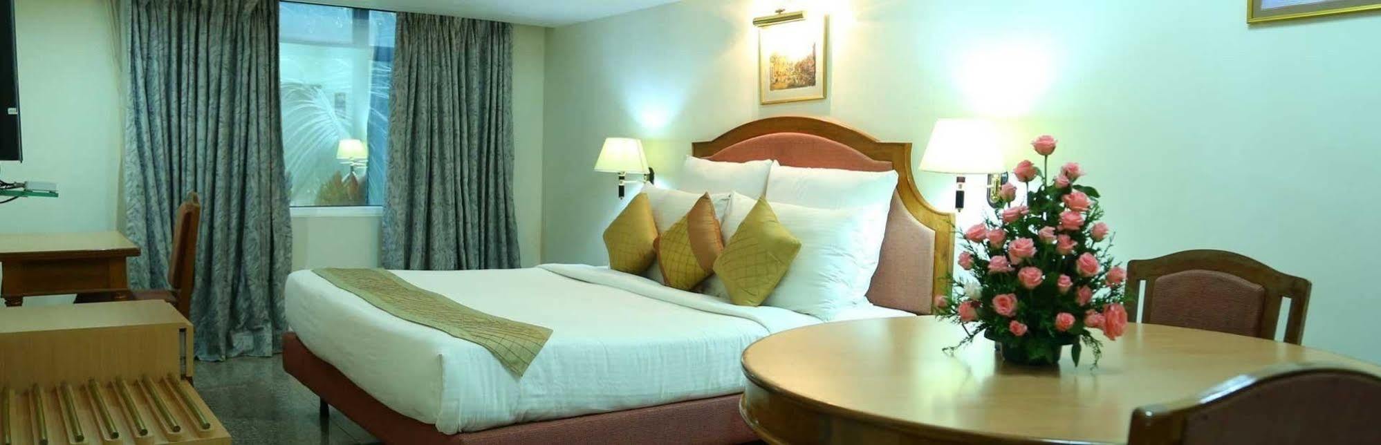 Saj Luciya -A Classified 4 Star Hotel Thiruvananthapuram Eksteriør billede